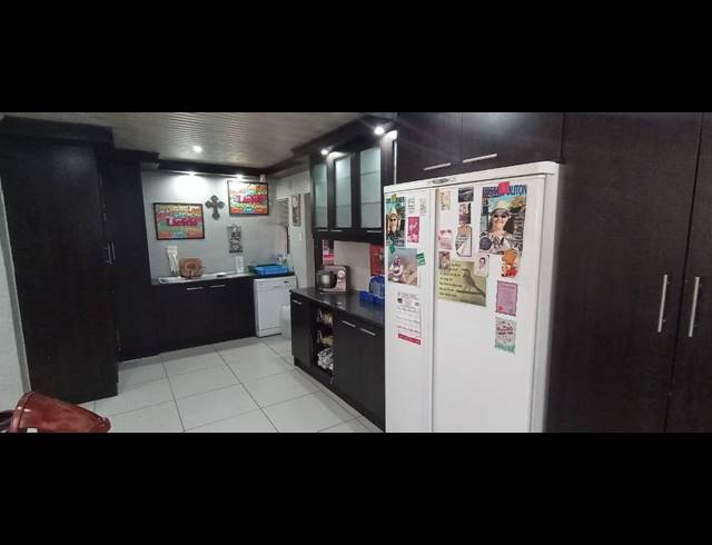 4 BEDROOM HOUSE FOR SALE IN KRUINPARK
